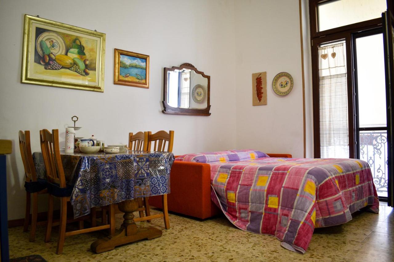 Bed & Breakfast Mare Nostrum Brindisi Eksteriør bilde