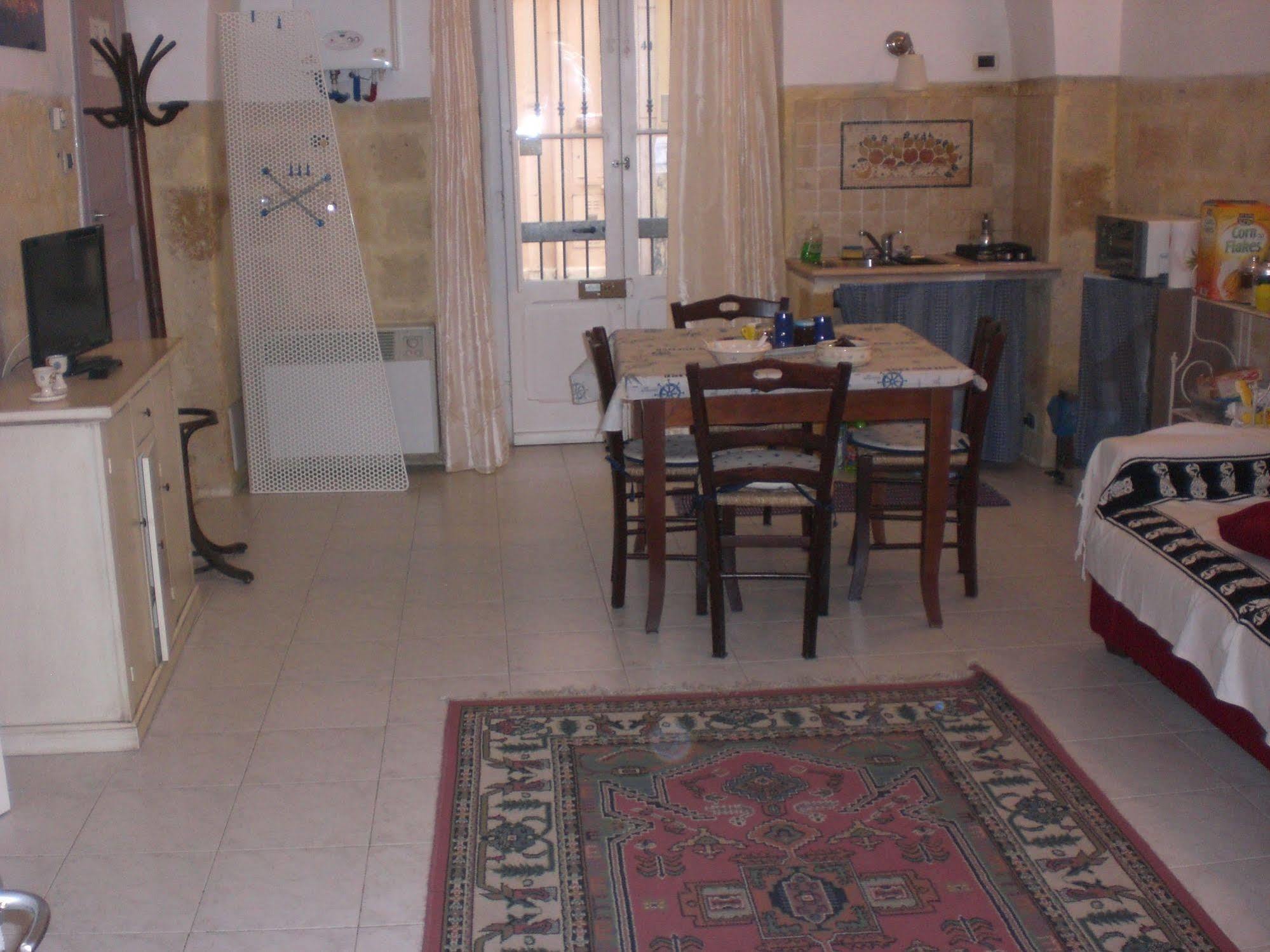 Bed & Breakfast Mare Nostrum Brindisi Eksteriør bilde