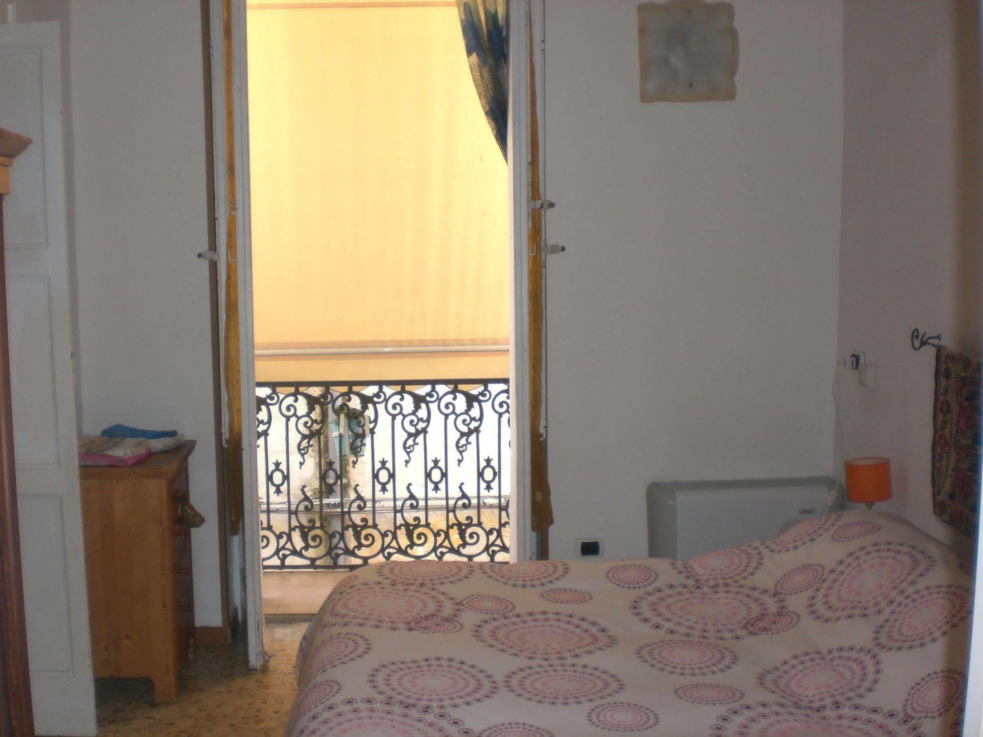 Bed & Breakfast Mare Nostrum Brindisi Eksteriør bilde